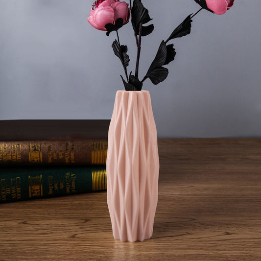 Nordisk Origami Vase - Imitert Keramikk Plastvase - Geometrisk Brettet Stripet Design 21cm